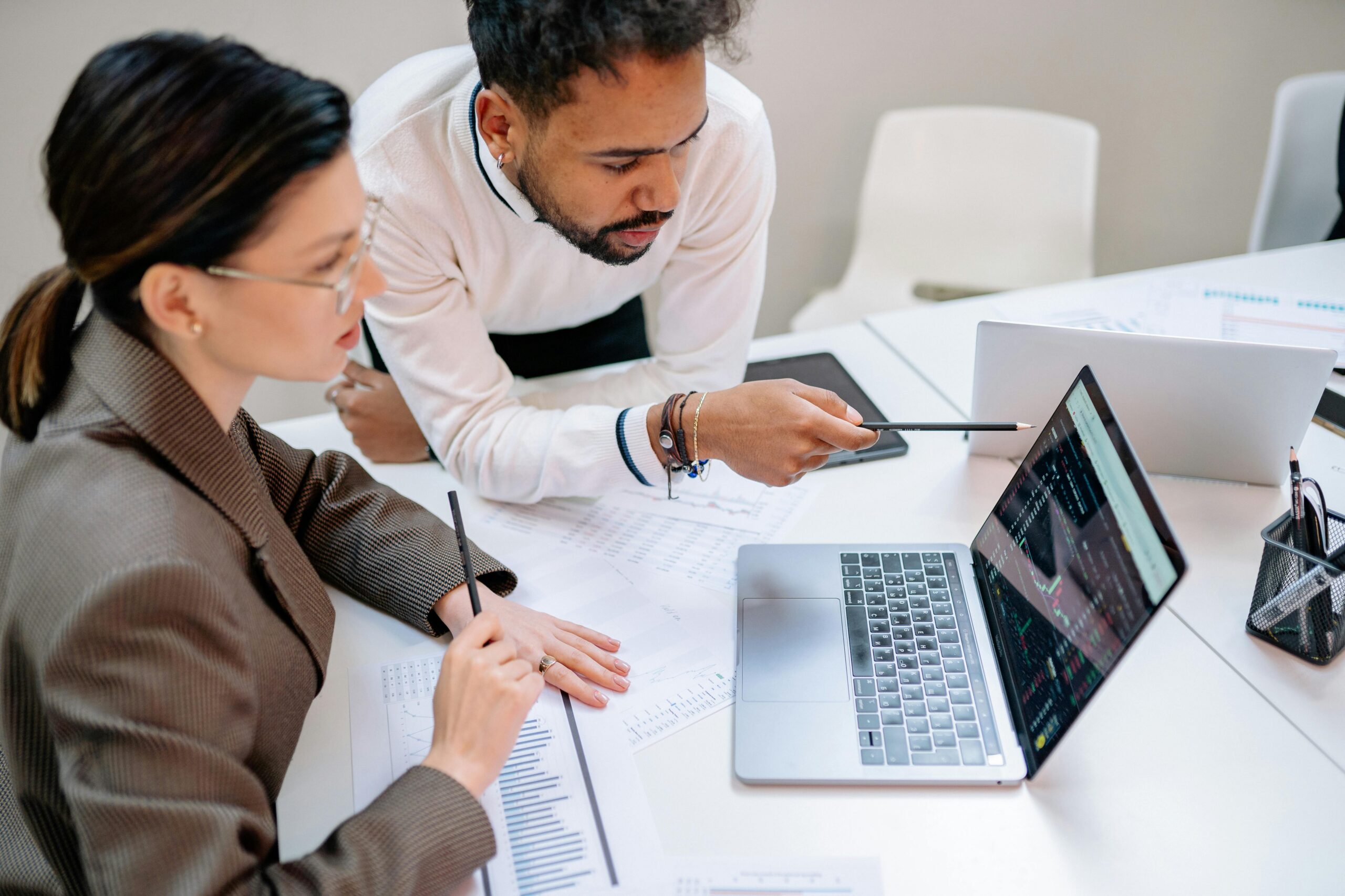 Data-Driven Decision Making: Come Guidare il Successo Aziendale con l’Analisi dei Dati